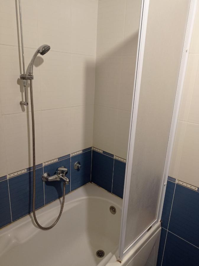 Go 2 Apartment Belgrado Buitenkant foto