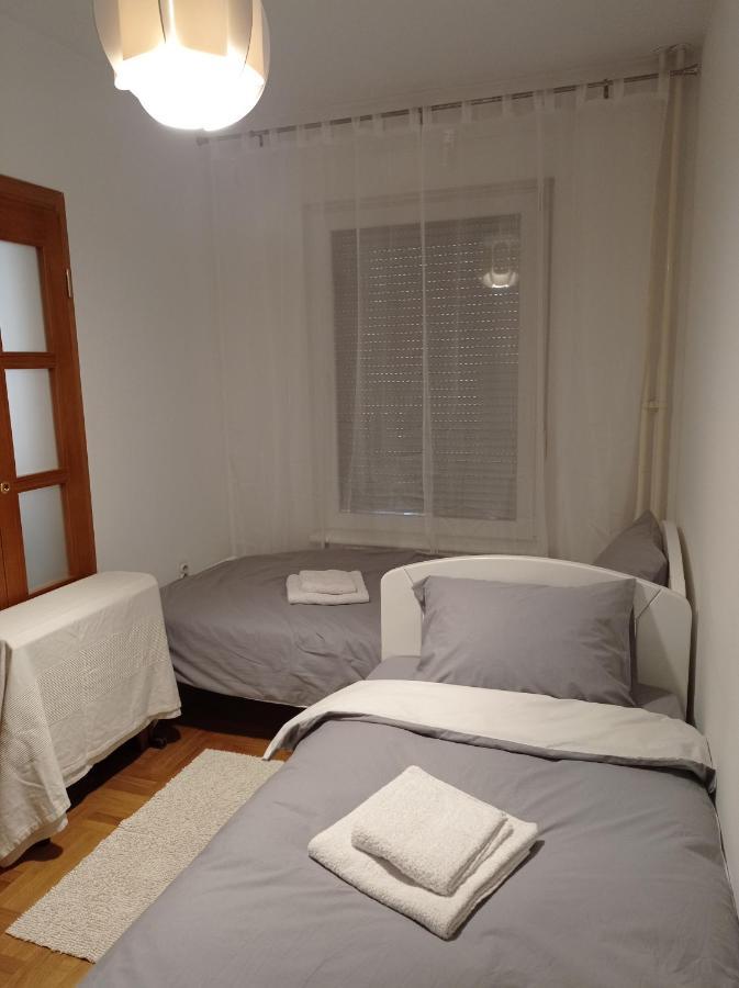 Go 2 Apartment Belgrado Buitenkant foto